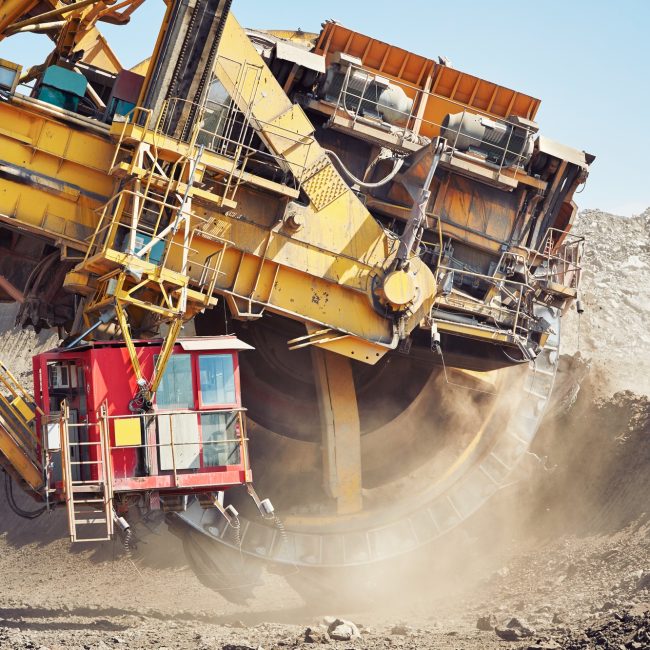 Huge mining machine