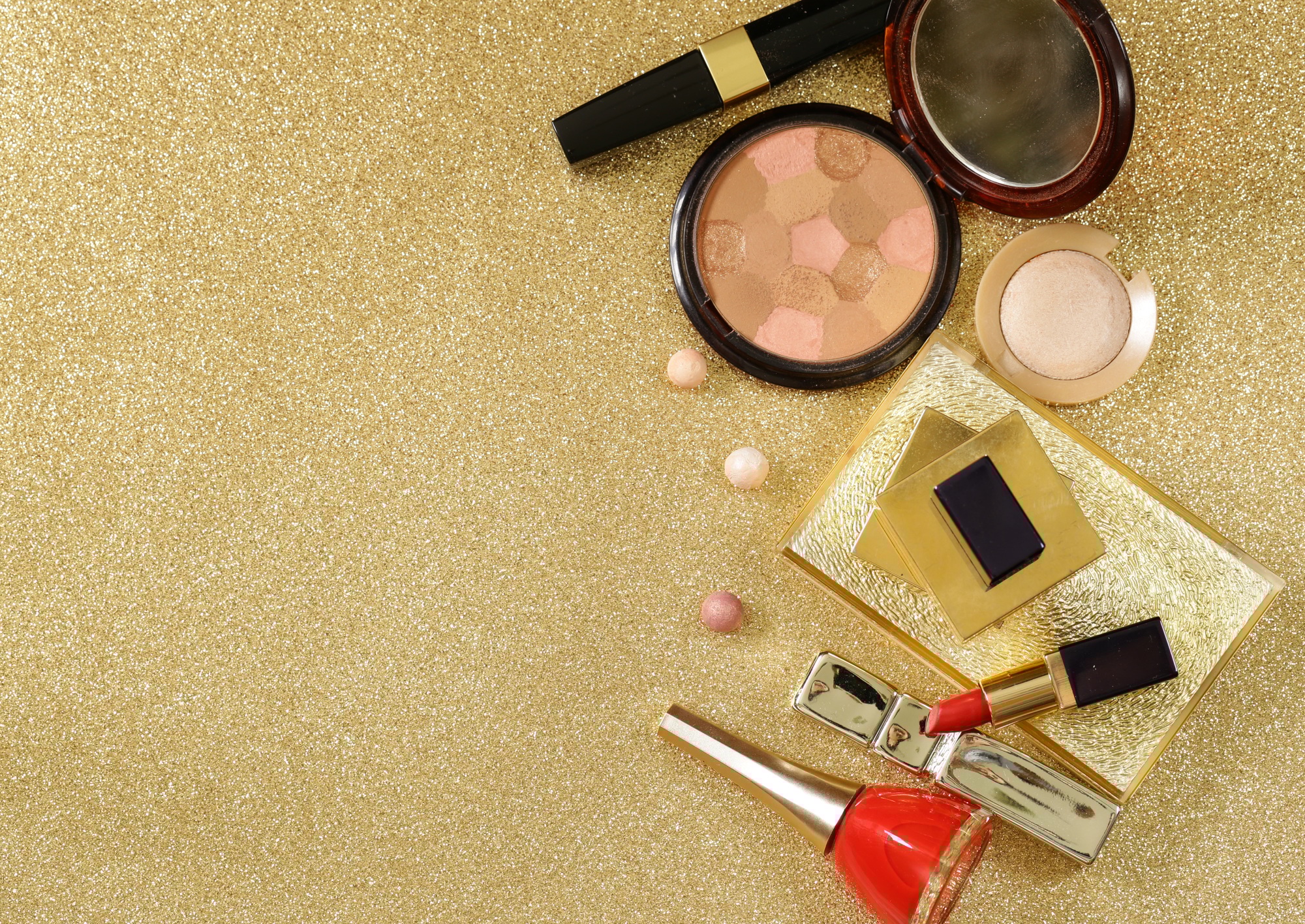 Set Cosmetics for Makeup